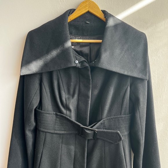 LE CHATEAU Wool Coat with Faux Fur Collar - Picture 10 of 13